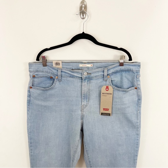 Levi’s Light Wash Mid Rise Boyfriend Jeans Size 18 NWT - Picture 4 of 16